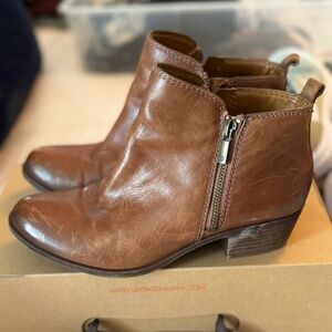 Lucky Brown booties
